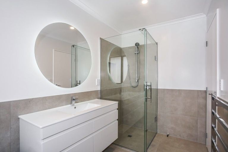 Photo of property in 39 Leathem Crescent, Pokeno, 2402