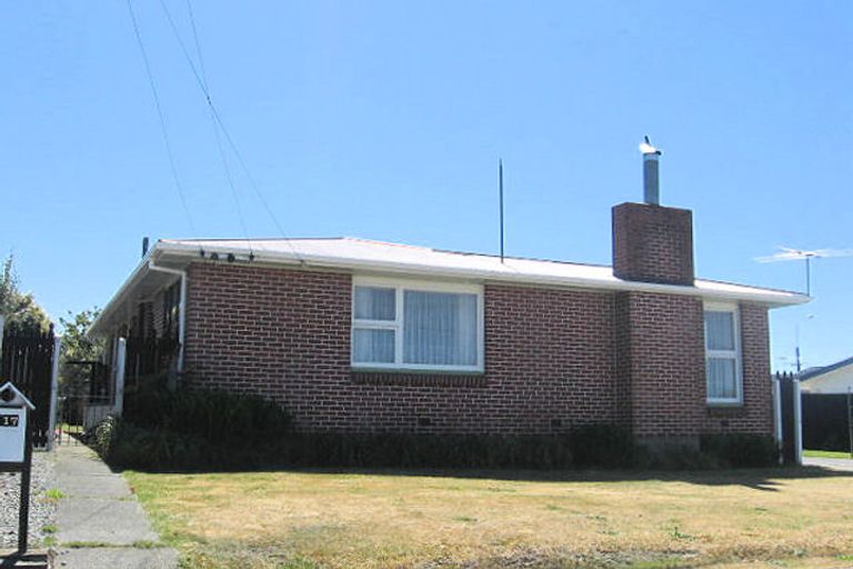 Photo of property in 117 Bassett Street, Burwood, Christchurch, 8083