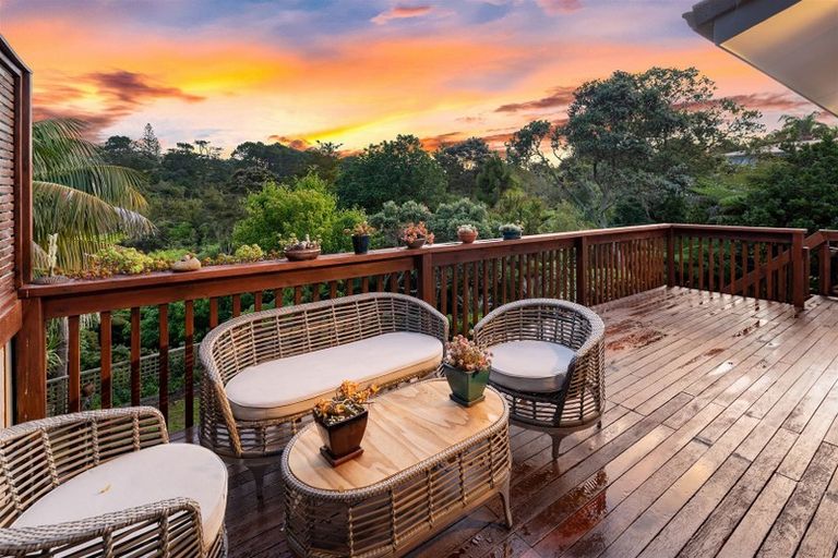 Photo of property in 13 Sandford Street, Campbells Bay, Auckland, 0630