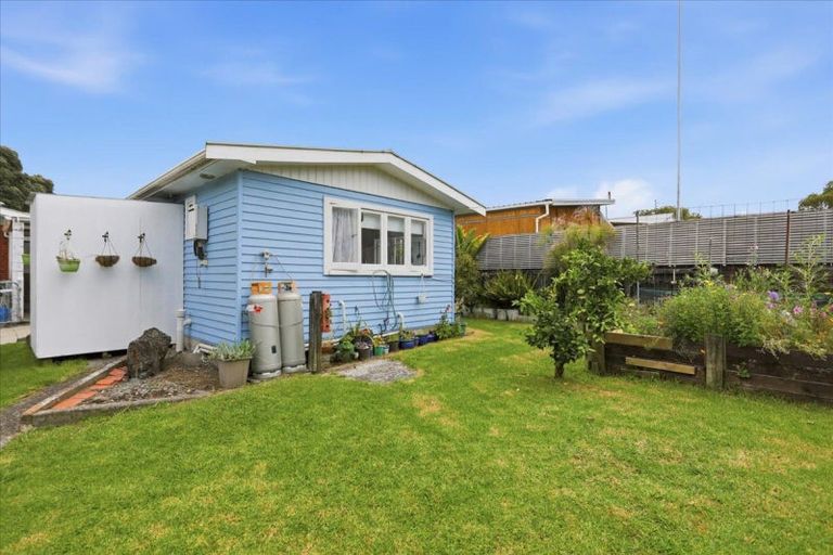 Photo of property in 67 Queen Street, Te Puke, 3119