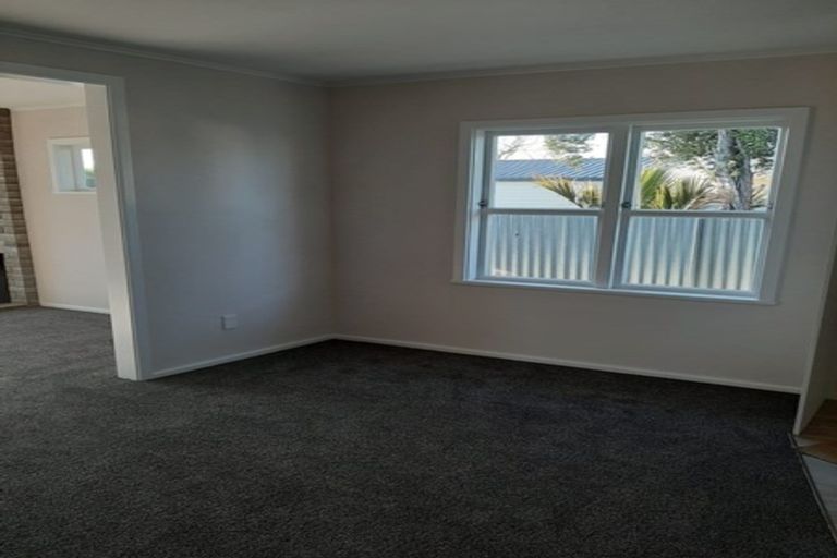 Photo of property in 29 Merton Crescent, Pirimai, Napier, 4112