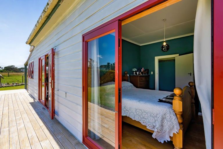 Photo of property in 185 Tasman Street, Opunake, 4616