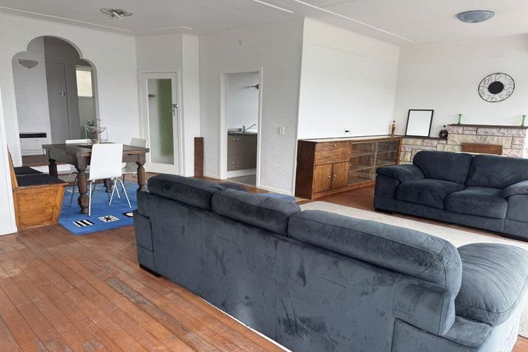 Photo of property in 9 Mount View Place, Spotswood, New Plymouth, 4310