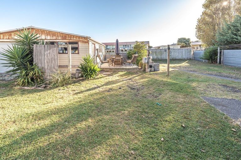 Photo of property in 51 Kowhai Street, Castlecliff, Whanganui, 4501