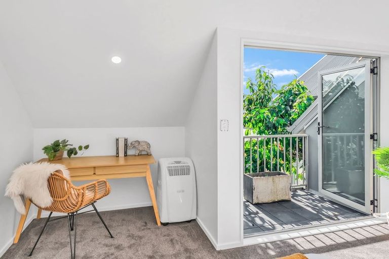 Photo of property in 4/1010 Colombo Street, St Albans, Christchurch, 8014