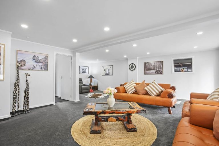 Photo of property in 19 Merchant Avenue, Te Atatu South, Auckland, 0610