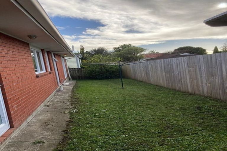 Photo of property in 55a Archibald Road, Kelston, Auckland, 0602
