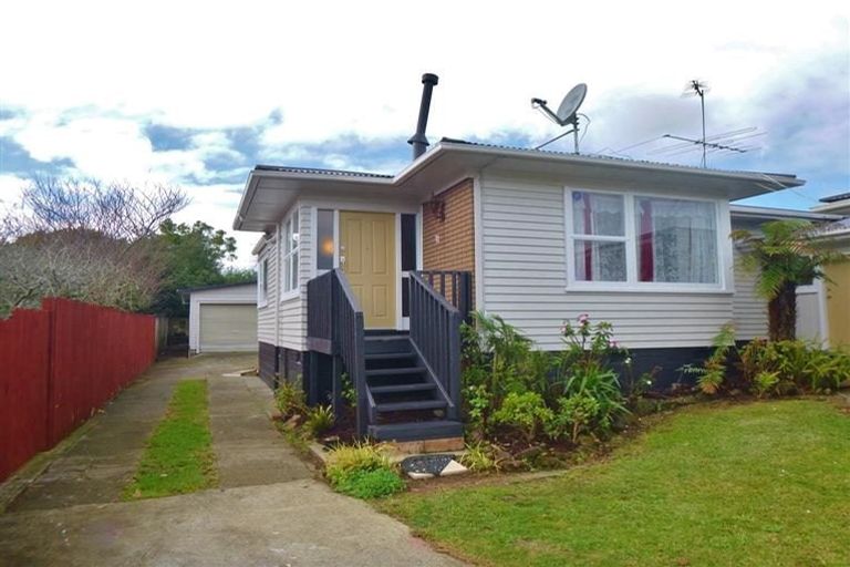 Photo of property in 52 Friedlanders Road, Manurewa, Auckland, 2102