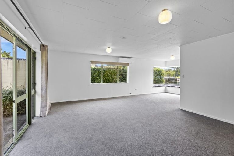 Photo of property in 16 Hickford Place, Okato, 4335