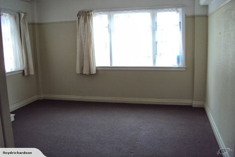 Photo of property in Norton Flats, 1/302 Willis Street, Aro Valley, Wellington, 6011