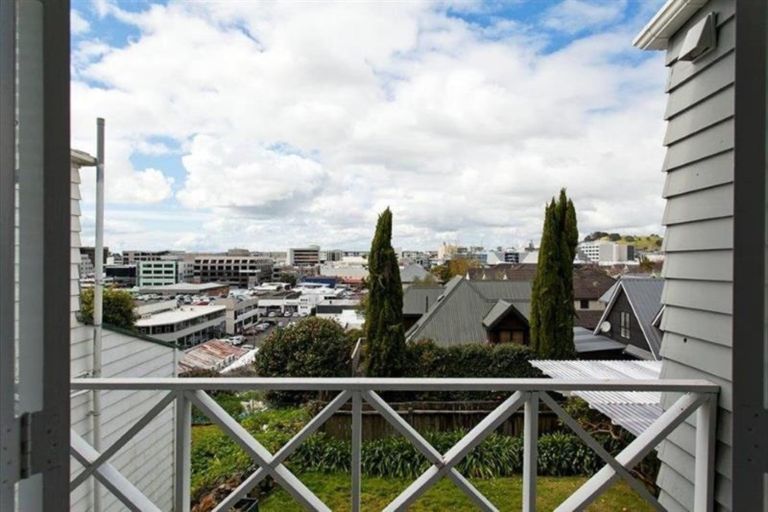 Photo of property in 13 Maungawhau Road, Epsom, Auckland, 1023