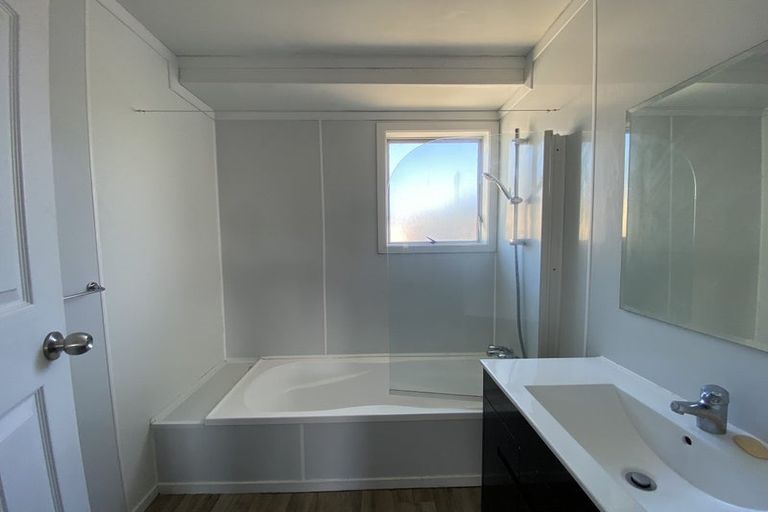 Photo of property in 21 Orly Avenue, Mangere, Auckland, 2022