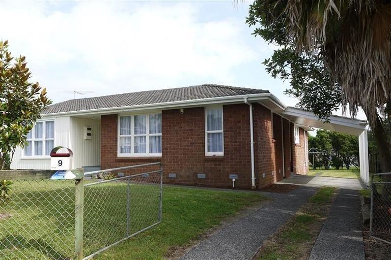 Photo of property in 9 Arnhem Place, Pukekohe, 2120