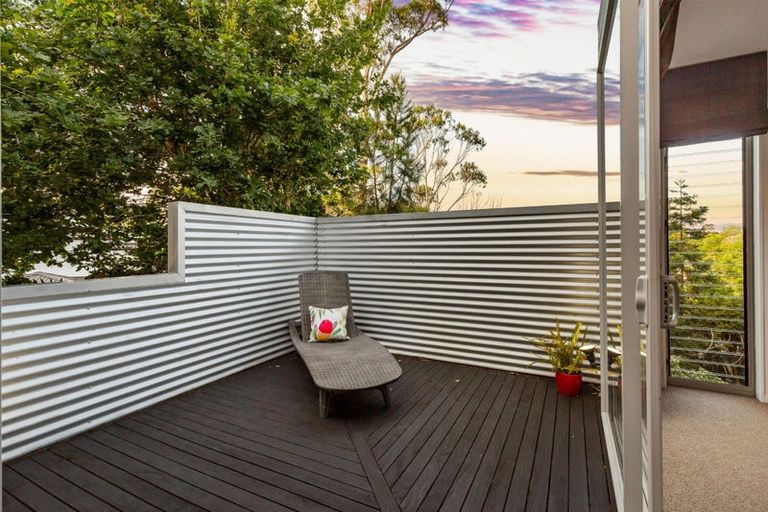 Photo of property in 2/20 Sycamore Drive, Sunnynook, Auckland, 0620