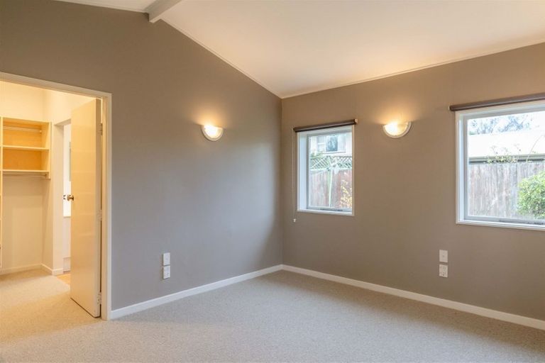 Photo of property in 101b Yaldhurst Road, Sockburn, Christchurch, 8042