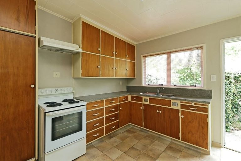 Photo of property in 247 Kenilworth Road, Mayfair, Hastings, 4122