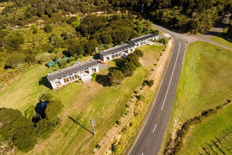 Photo of property in 190 Paroa Bay Road, Russell, 0272