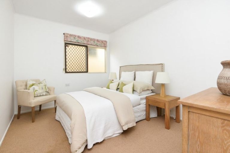 Photo of property in 2/158 Bucklands Beach Road, Bucklands Beach, Auckland, 2012