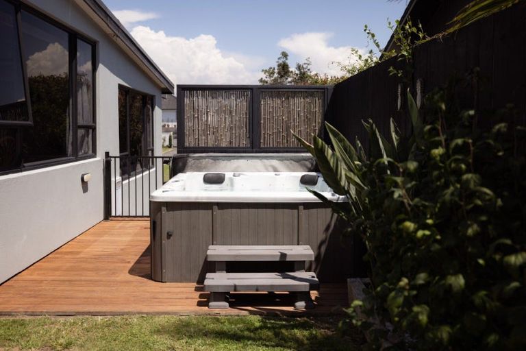 Photo of property in 129 Ranch Road, Mount Maunganui, 3116