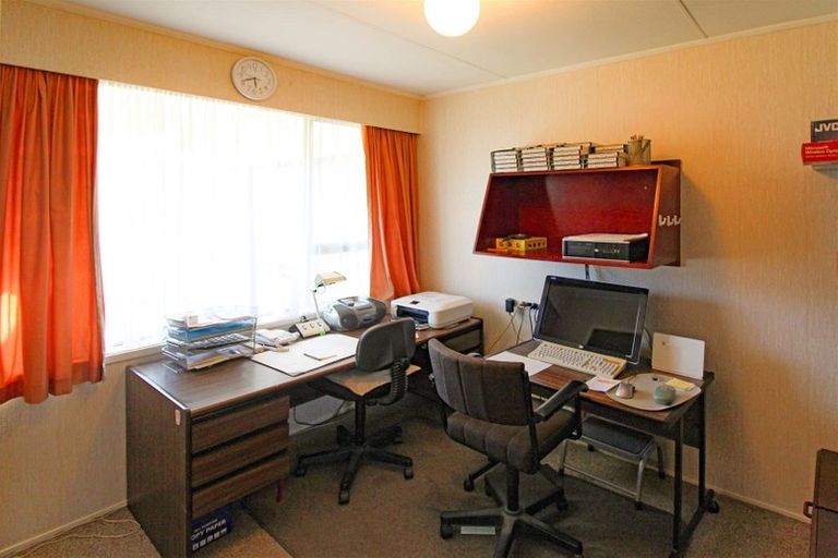 Photo of property in 39 Lowes Place, Solway, Masterton, 5810