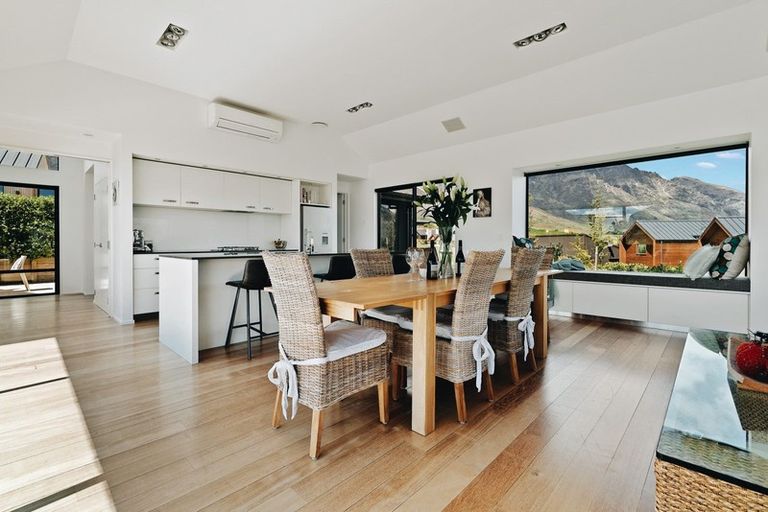 Photo of property in 41 Mcadam Drive, Jacks Point, Queenstown, 9371