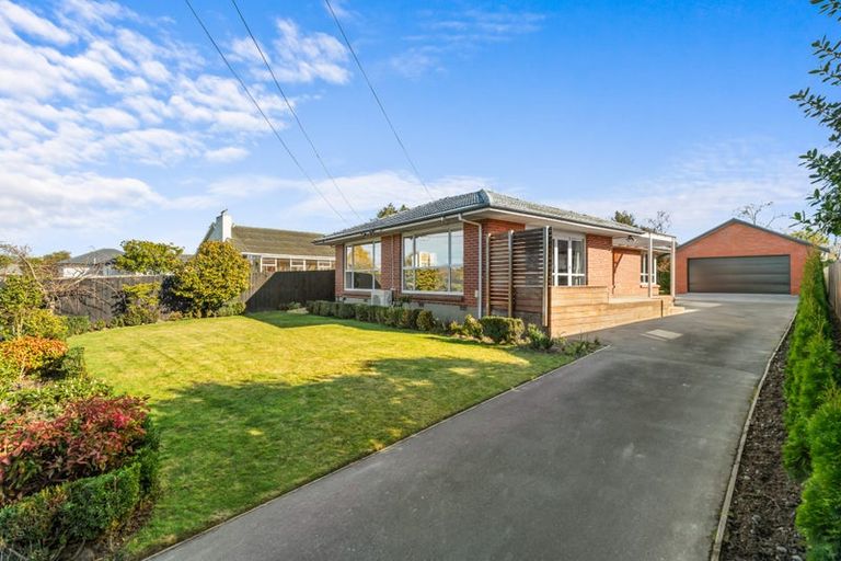 Photo of property in 23 Sevenoaks Drive, Bryndwr, Christchurch, 8053