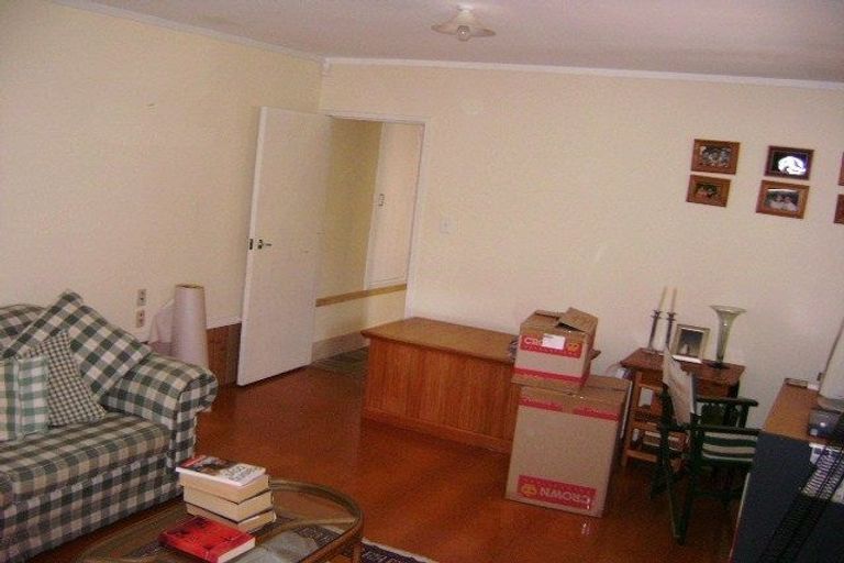 Photo of property in 62 Braemar Road, Castor Bay, Auckland, 0620