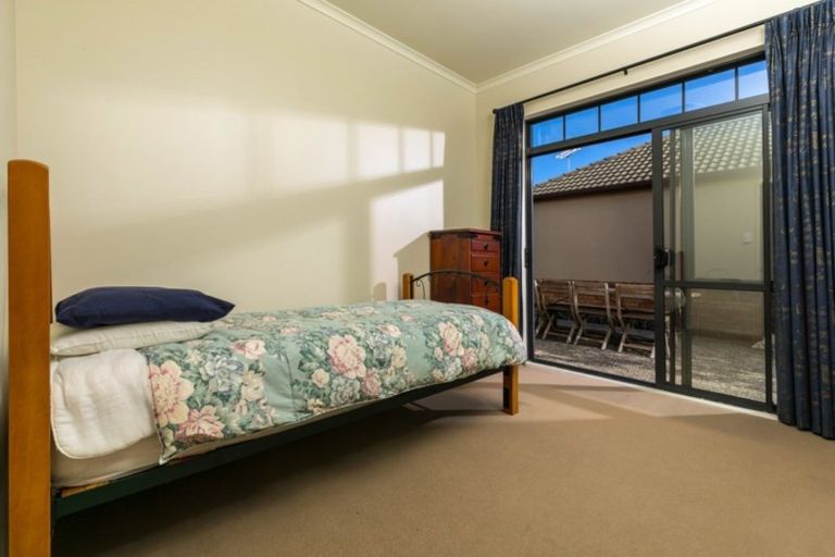 Photo of property in 4 Villanova Place, Albany, Auckland, 0632