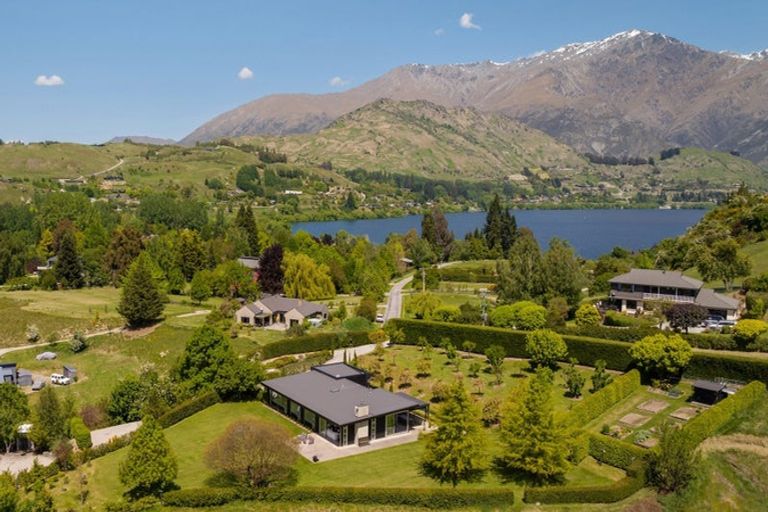 Photo of property in 31 Rutherford Road, Lake Hayes, Queenstown, 9371