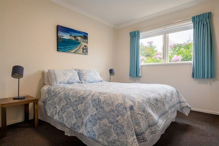 Photo of property in 38 Gray Avenue, Paraparaumu Beach, Paraparaumu, 5032