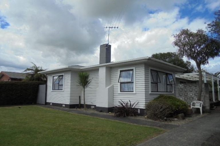 Photo of property in 132 Liverpool Street, Levin, 5510