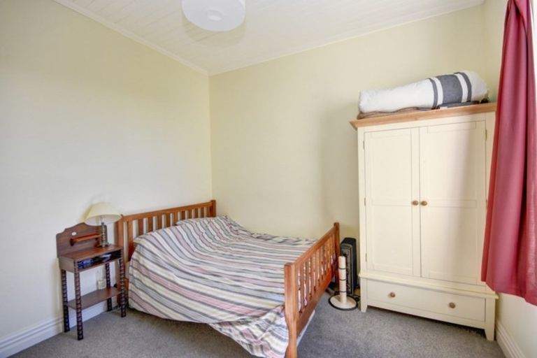 Photo of property in 43 Queens Drive, Saint Kilda, Dunedin, 9012