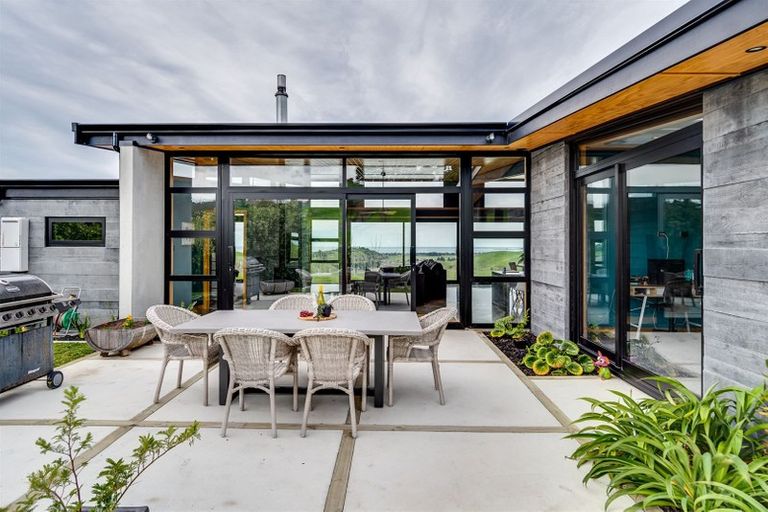 Photo of property in 55 Avery Road, Eskdale, Napier, 4182