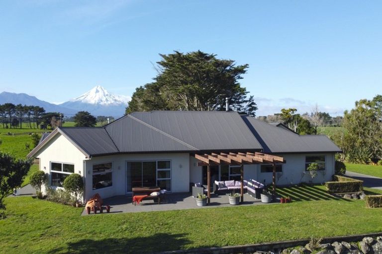 Photo of property in 177 Puniho Road, Warea, New Plymouth, 4381