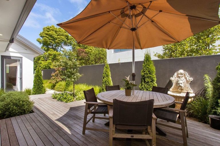 Photo of property in 97b Fendalton Road, Fendalton, Christchurch, 8014