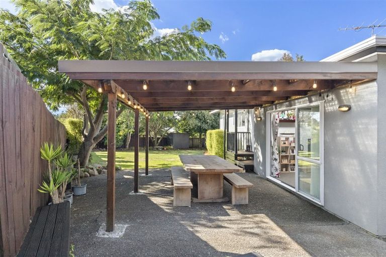 Photo of property in 6 Armitage Place, Tuakau, 2121