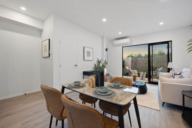 Photo of property in 33c Garadice Road, Rothesay Bay, Auckland, 0630