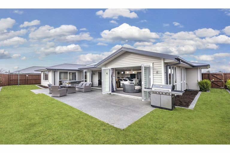 Photo of property in 60 Cassino Street, Rangiora, 7400