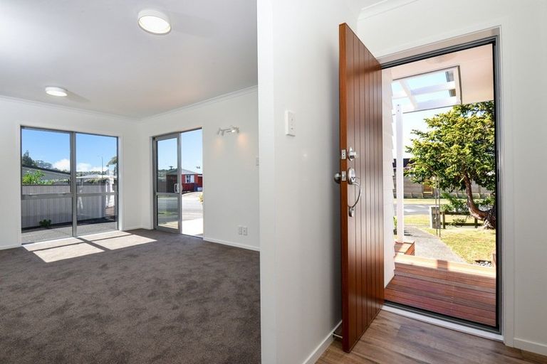 Photo of property in 23 Jasmine Avenue, Dinsdale, Hamilton, 3204