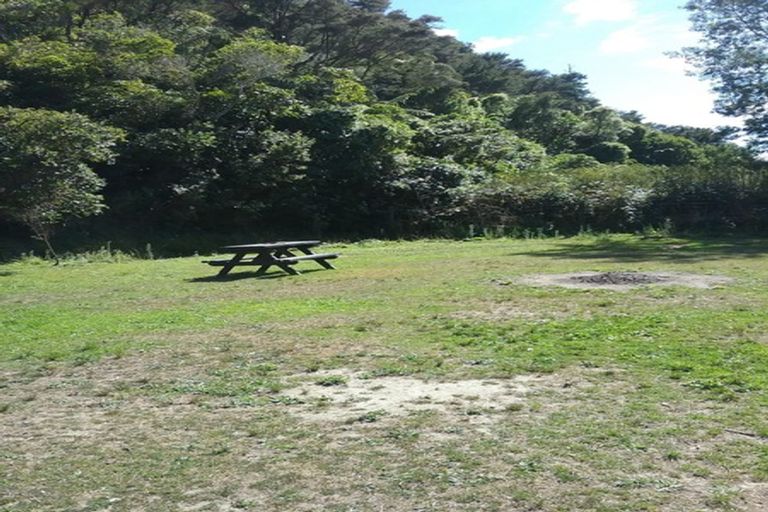 Photo of property in 12 Manuka Drive, Ngakuta Bay, Picton, 7281