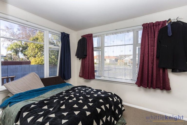 Photo of property in 74 Springs Road, Hornby, Christchurch, 8042