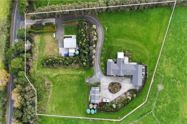 Photo of property in 265 Forestry Road, Waitoki, Kaukapakapa, 0871