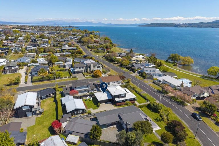 Photo of property in 24 Rainbow Drive, Rainbow Point, Taupo, 3330