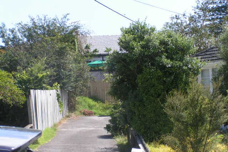 Photo of property in 8 Nutsey Avenue, Northcote, Auckland, 0627