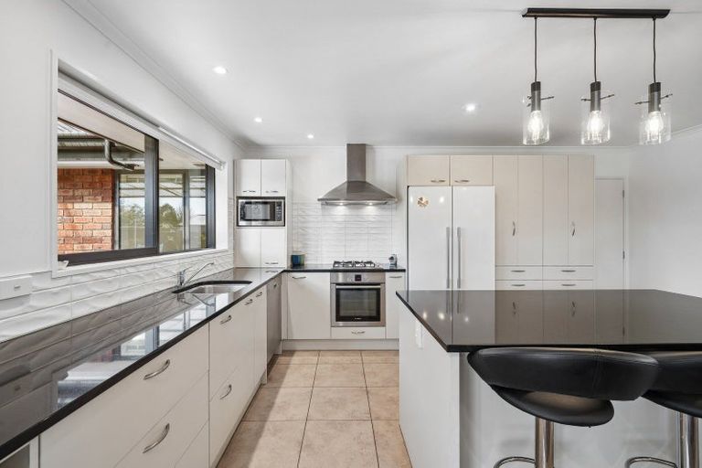 Photo of property in 10 Hawthorn Mews, Rangiora, 7400