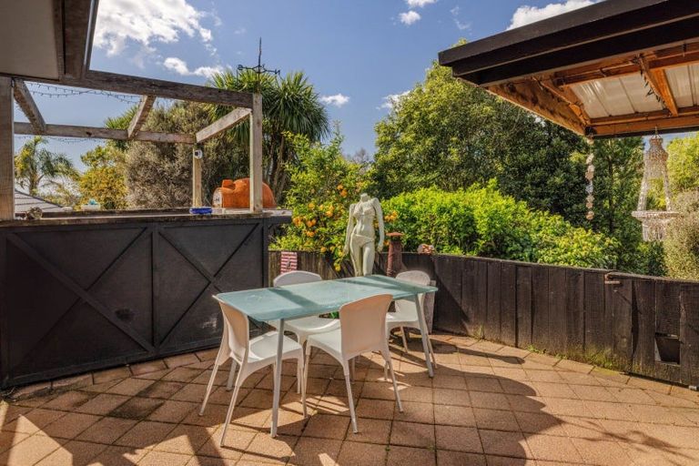 Photo of property in 16 Bateleur Close, Welcome Bay, Tauranga, 3112