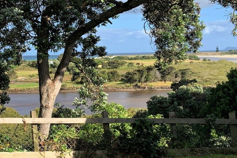 Photo of property in 92 Marsden Point Road, Ruakaka, 0116