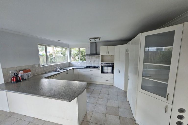 Photo of property in 2 Etwall Court, Dannemora, Auckland, 2016