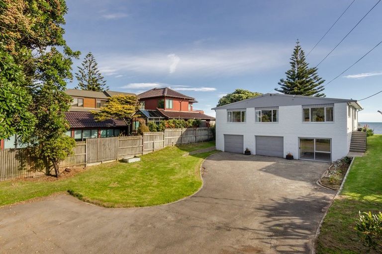 Photo of property in 5 Raebern Lane, Raumati Beach, Paraparaumu, 5032