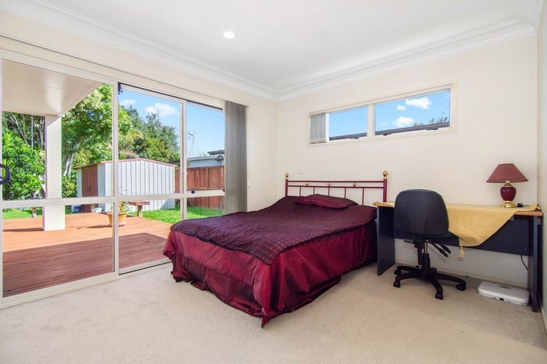 Photo of property in 17 Azure Place, Huntington, Hamilton, 3210